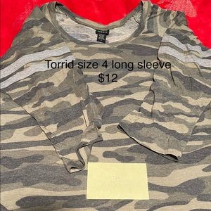 Torrid size 4 long sleeve shirt